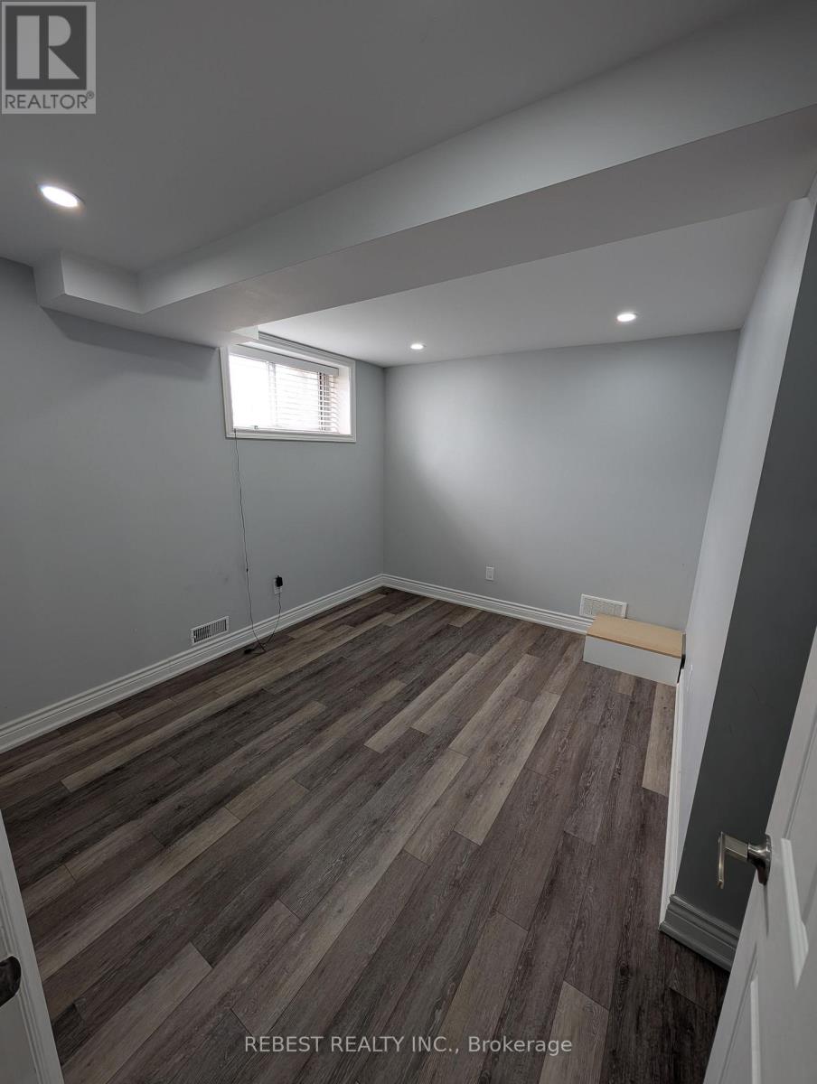 Basement - 2 Trillium Court, Brampton, Ontario  L6S 3L2 - Photo 3 - W13706744