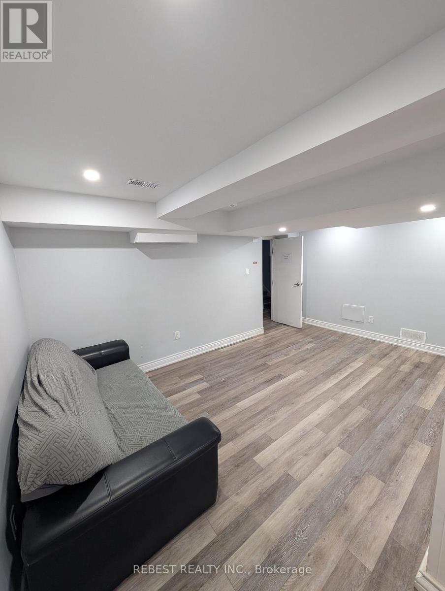 Basement - 2 Trillium Court, Brampton, Ontario  L6S 3L2 - Photo 6 - W13706744