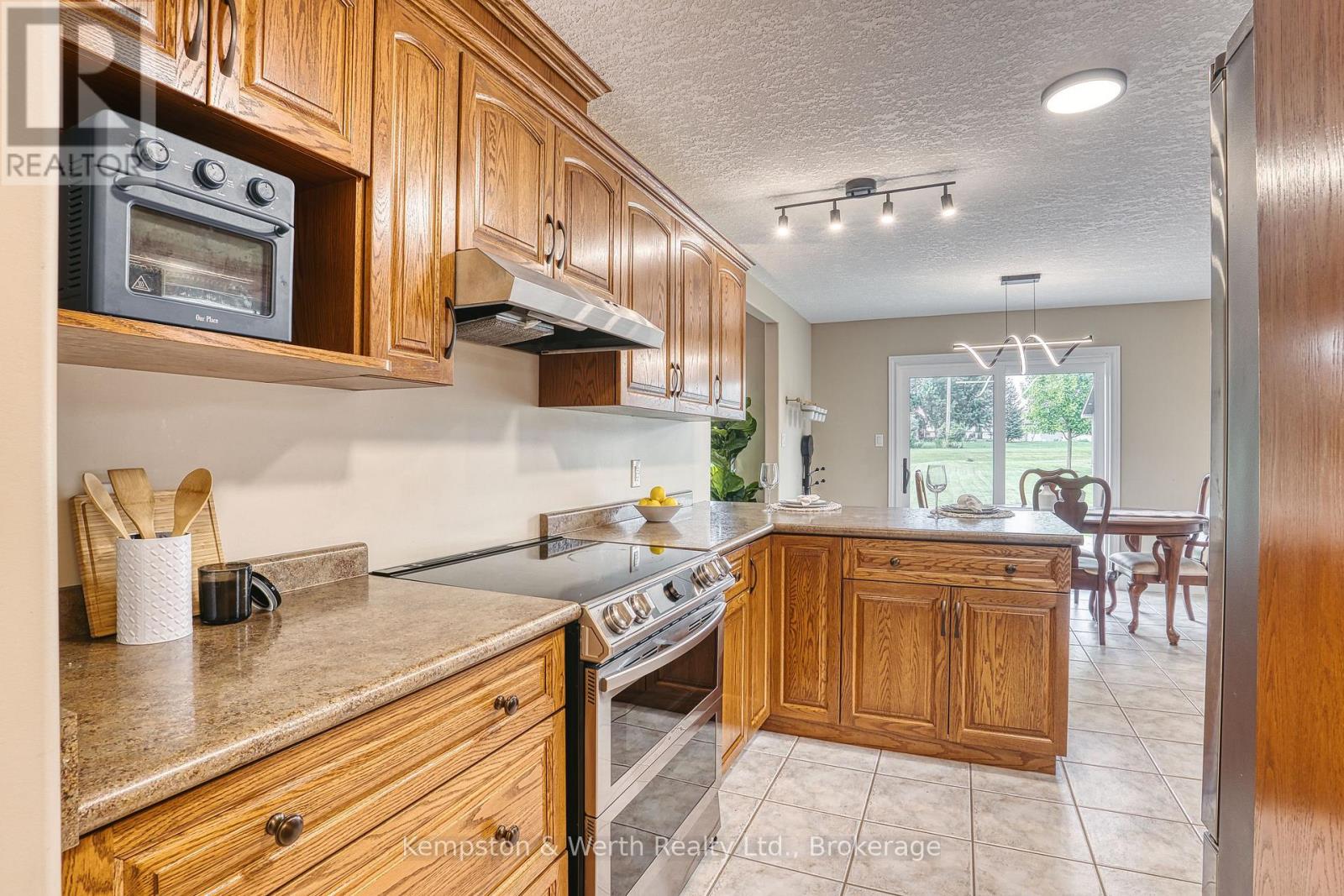 635 Riverview Drive, North Perth, Ontario  N4W 3T7 - Photo 14 - X13707430