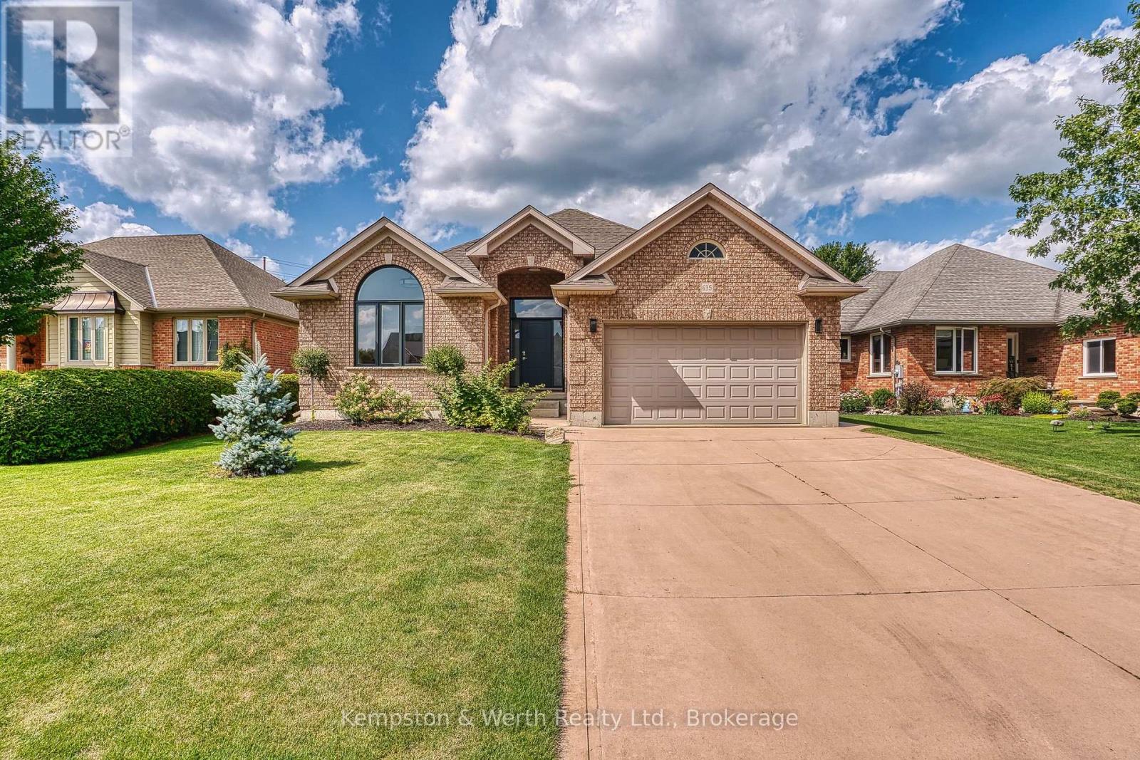 635 Riverview Drive, North Perth, Ontario  N4W 3T7 - Photo 3 - X13707430