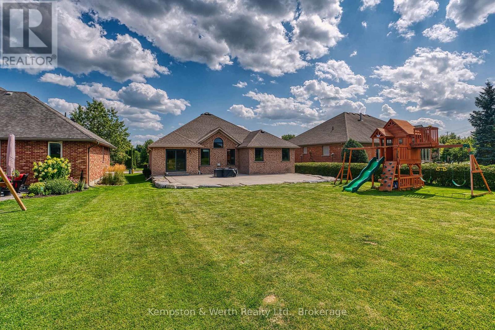 635 Riverview Drive, North Perth, Ontario  N4W 3T7 - Photo 35 - X13707430