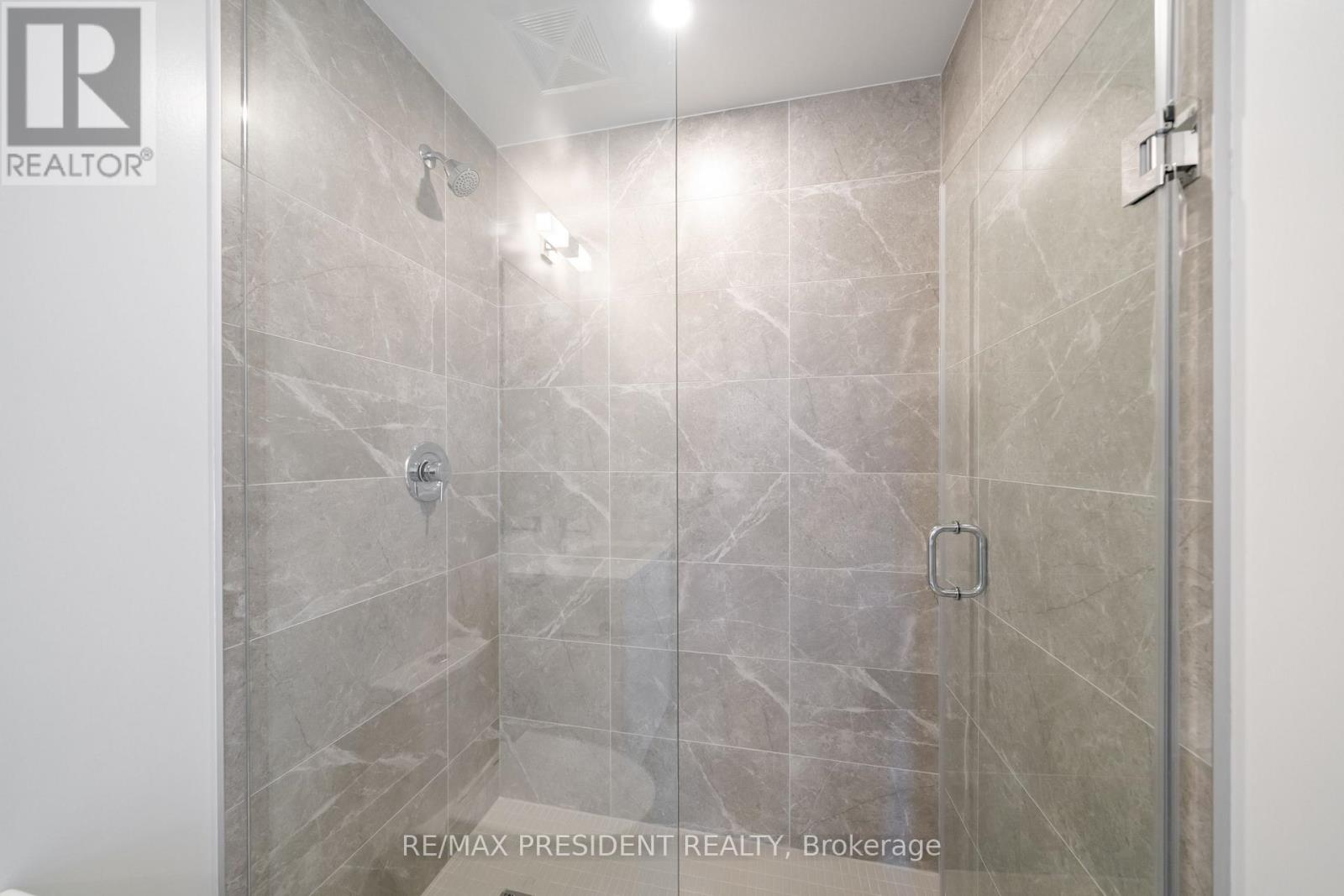808 - 400 King Street W, Toronto, Ontario  M5V 1K2 - Photo 18 - C13707328