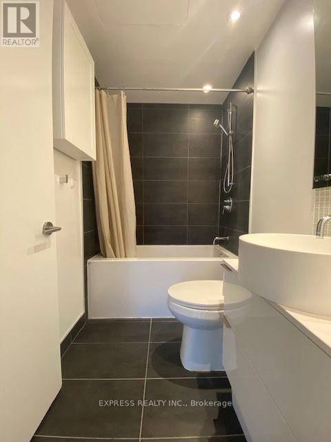 1903 - 185 Roehampton Avenue, Toronto, Ontario  M4P 0C6 - Photo 15 - C13707350