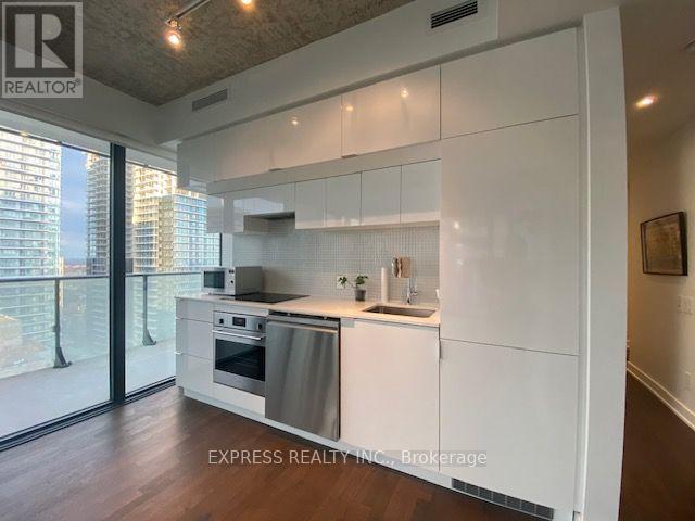 1903 - 185 Roehampton Avenue, Toronto, Ontario  M4P 0C6 - Photo 6 - C13707350