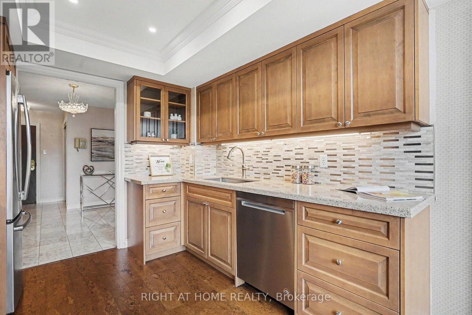 301 - 1200 Don Mills Road, Toronto, Ontario  M3B 3N8 - Photo 14 - C13707402