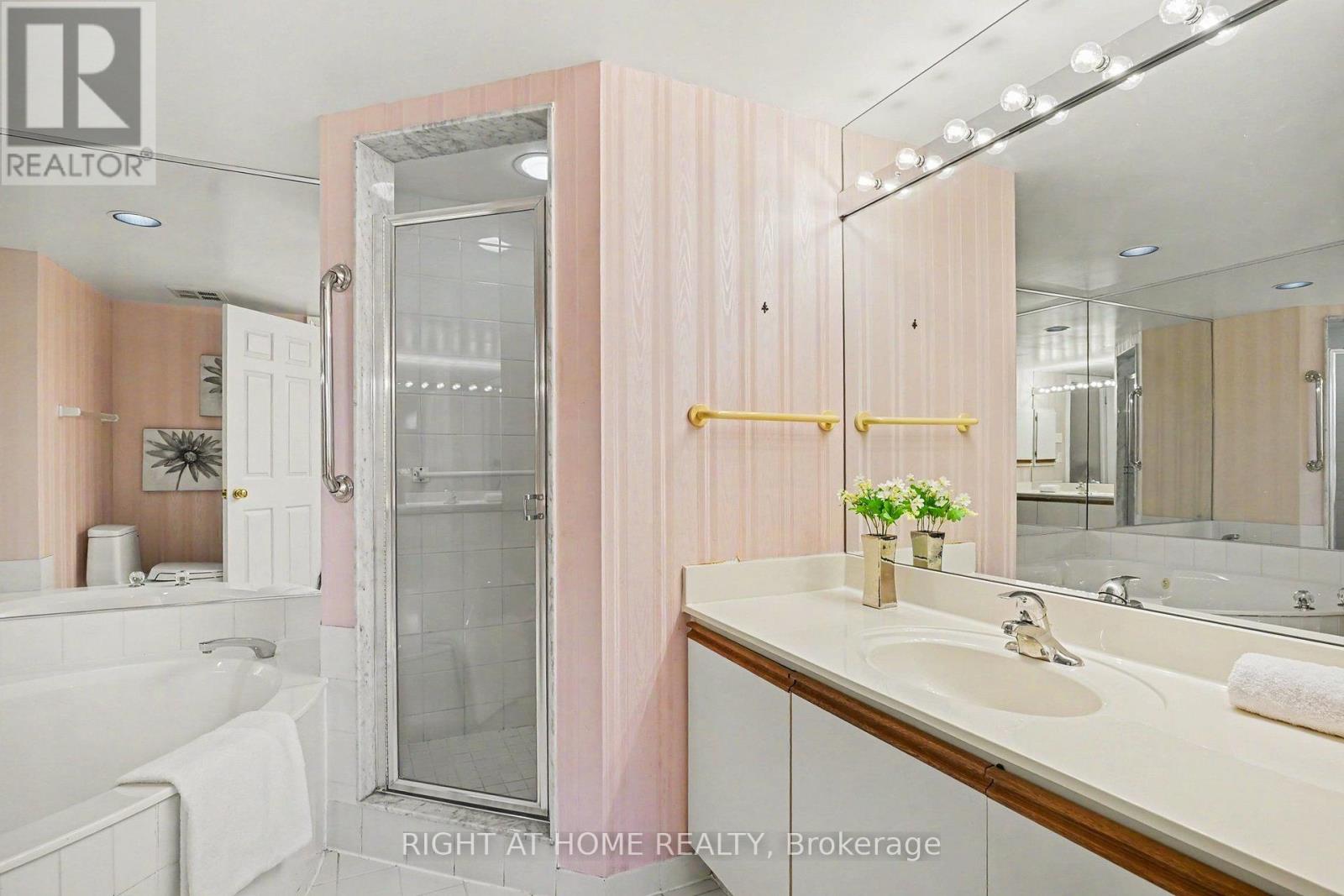 301 - 1200 Don Mills Road, Toronto, Ontario  M3B 3N8 - Photo 17 - C13707402
