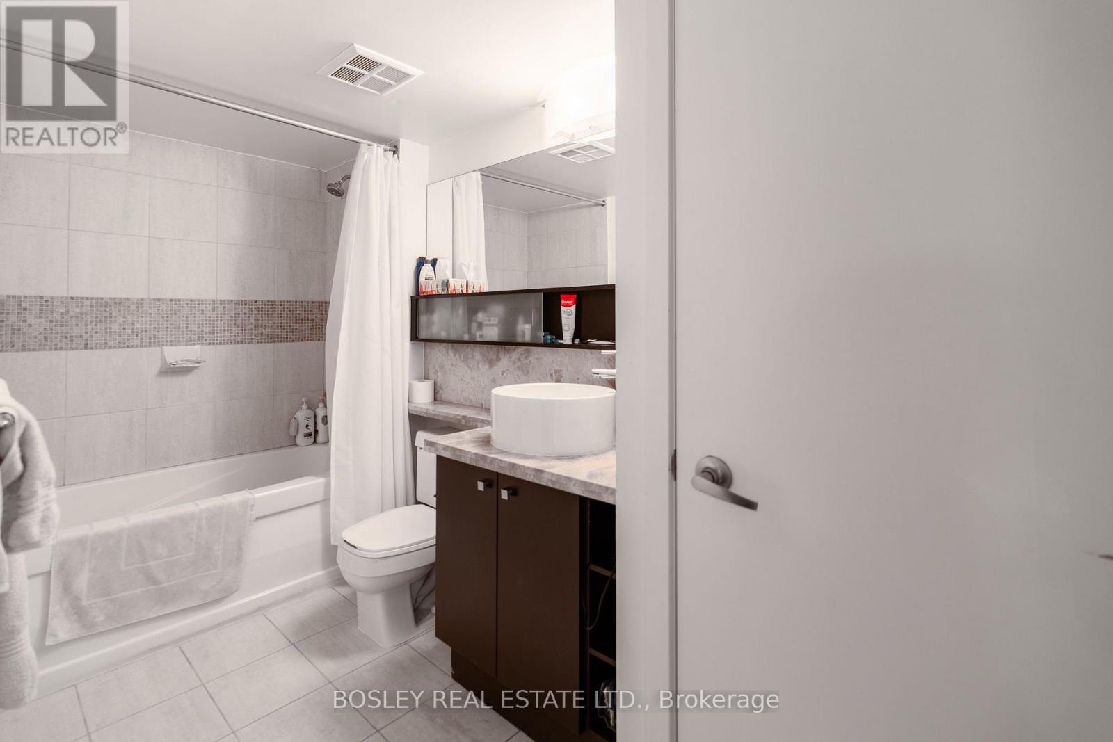 5002 - 11 Brunel Court, Toronto, Ontario  M5V 3Y3 - Photo 14 - C13707416