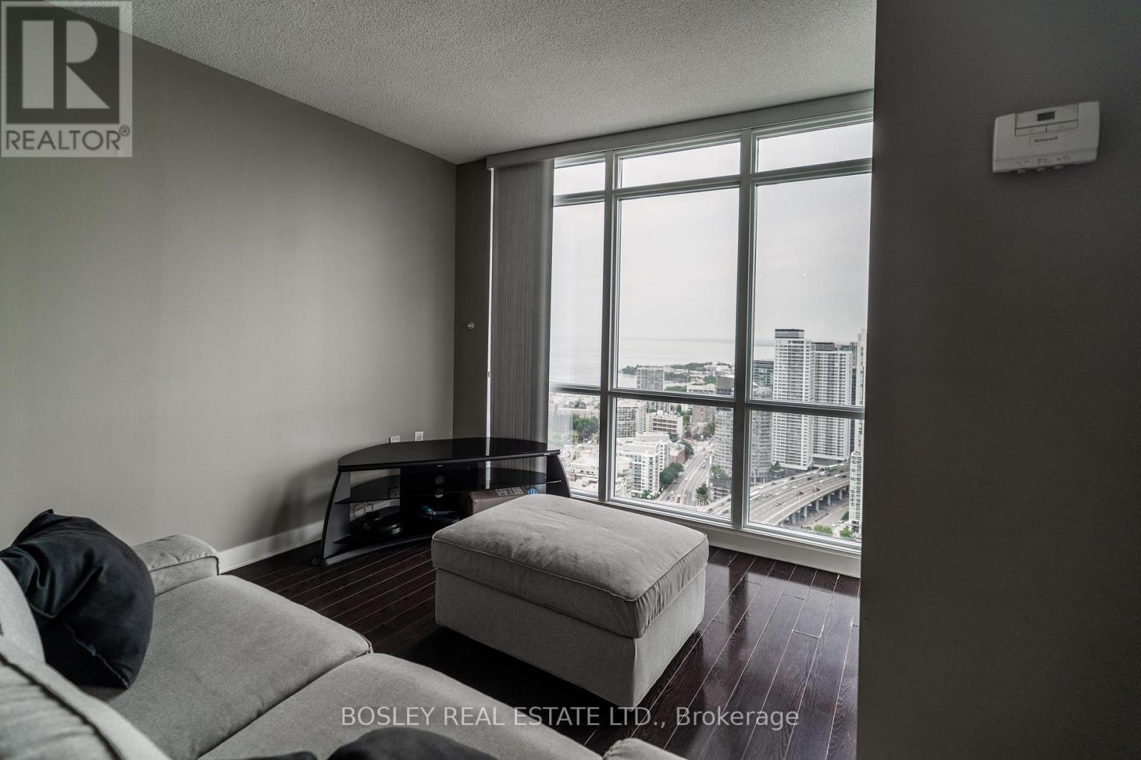 5002 - 11 Brunel Court, Toronto, Ontario  M5V 3Y3 - Photo 21 - C13707416