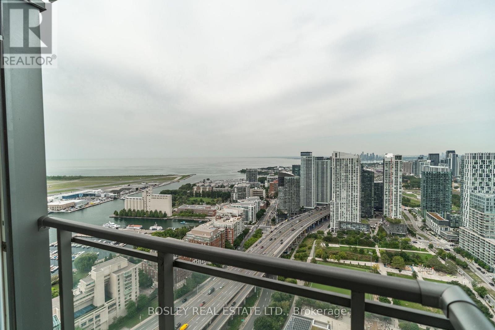 5002 - 11 Brunel Court, Toronto, Ontario  M5V 3Y3 - Photo 31 - C13707416