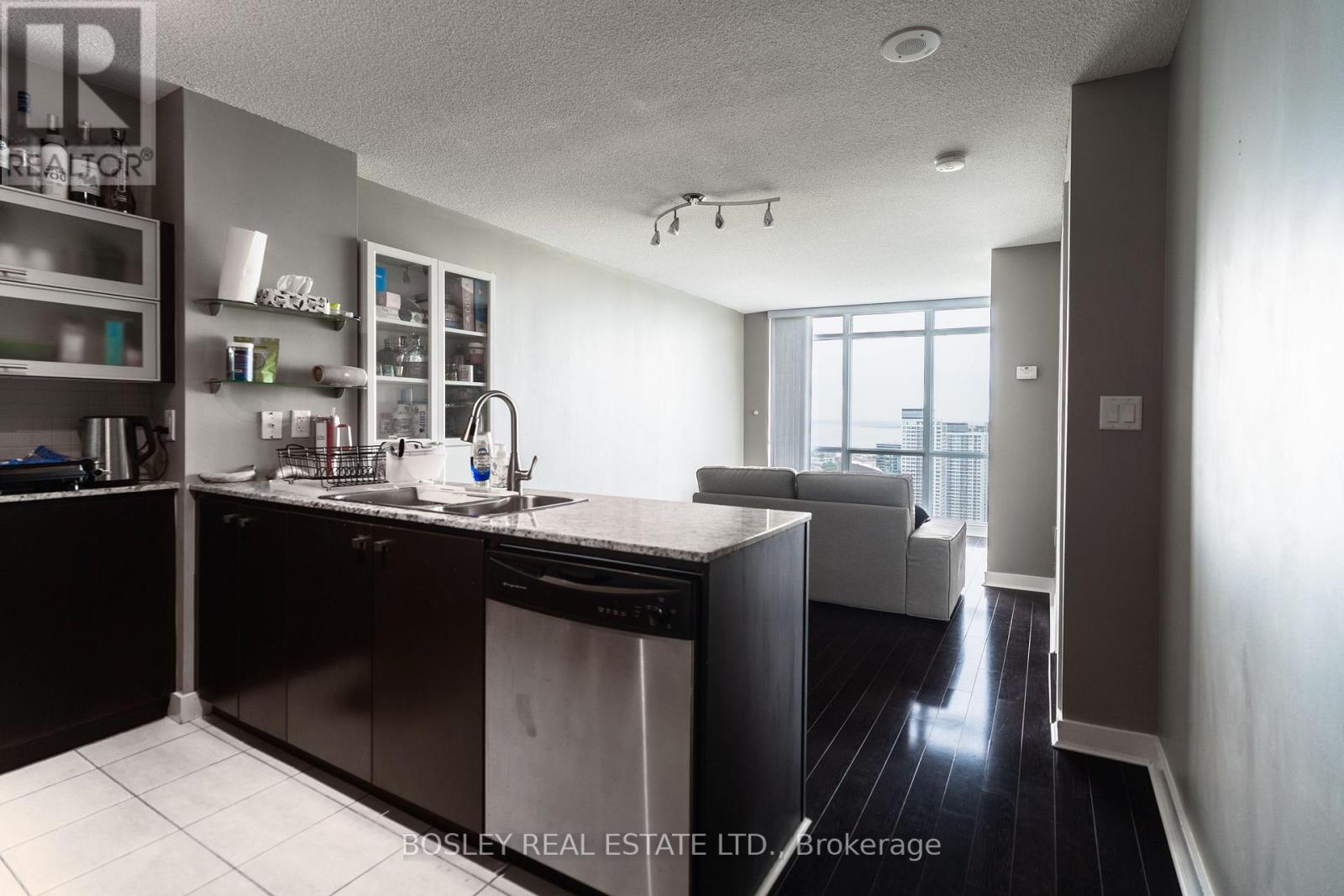 5002 - 11 Brunel Court, Toronto, Ontario  M5V 3Y3 - Photo 8 - C13707416