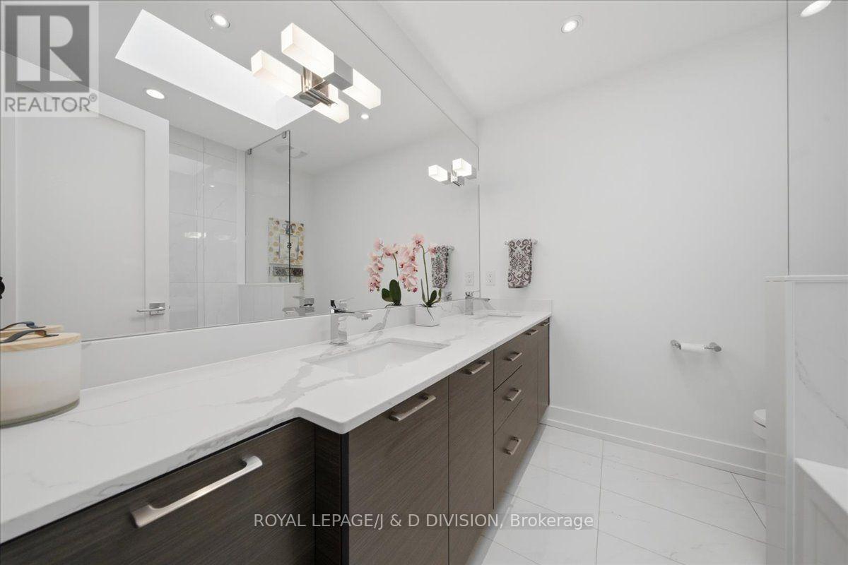 130 Wanless Avenue, Toronto, Ontario  M4N 1W2 - Photo 12 - C13707428