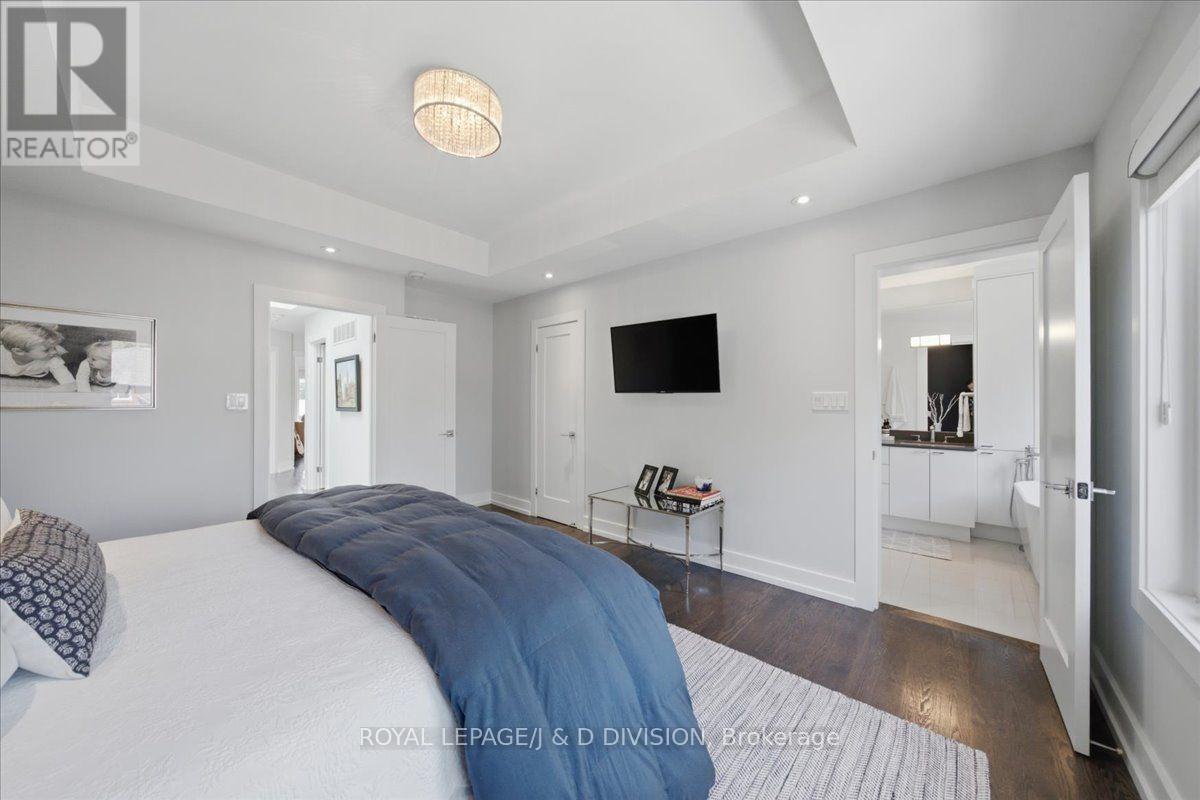 130 Wanless Avenue, Toronto, Ontario  M4N 1W2 - Photo 8 - C13707428