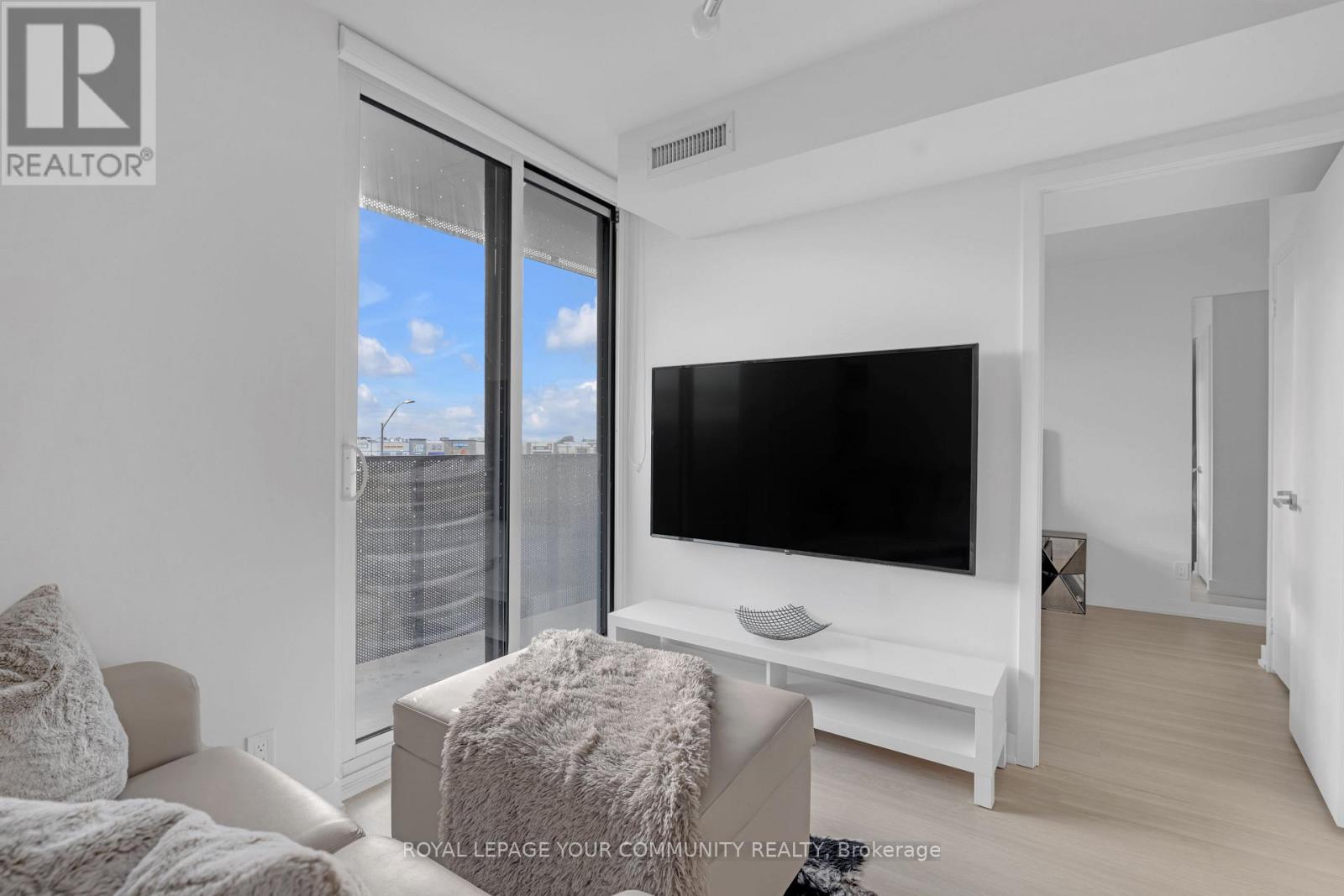 419 - 30 Tretti Way, Toronto, Ontario  M3H 0E3 - Photo 7 - C13707462