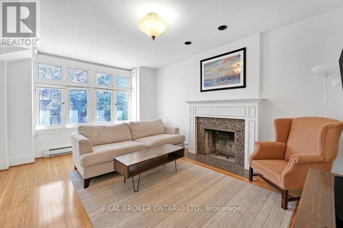 2 - 12 Foxbar Road, Toronto, Ontario  M4V 2G6 - Photo 2 - C13707502