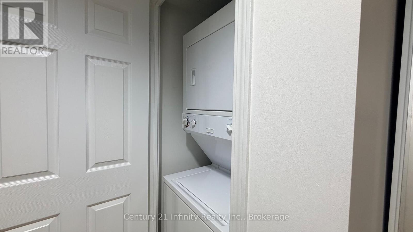 1911 - 388 Prince Of Wales Drive, Mississauga, Ontario  L5B 0A1 - Photo 17 - W13707404