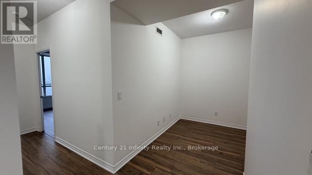 1911 - 388 Prince Of Wales Drive, Mississauga, Ontario  L5B 0A1 - Photo 4 - W13707404