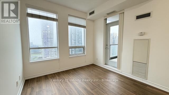 1911 - 388 Prince Of Wales Drive, Mississauga, Ontario  L5B 0A1 - Photo 7 - W13707404