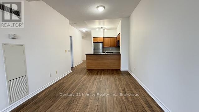 1911 - 388 Prince Of Wales Drive, Mississauga, Ontario  L5B 0A1 - Photo 8 - W13707404