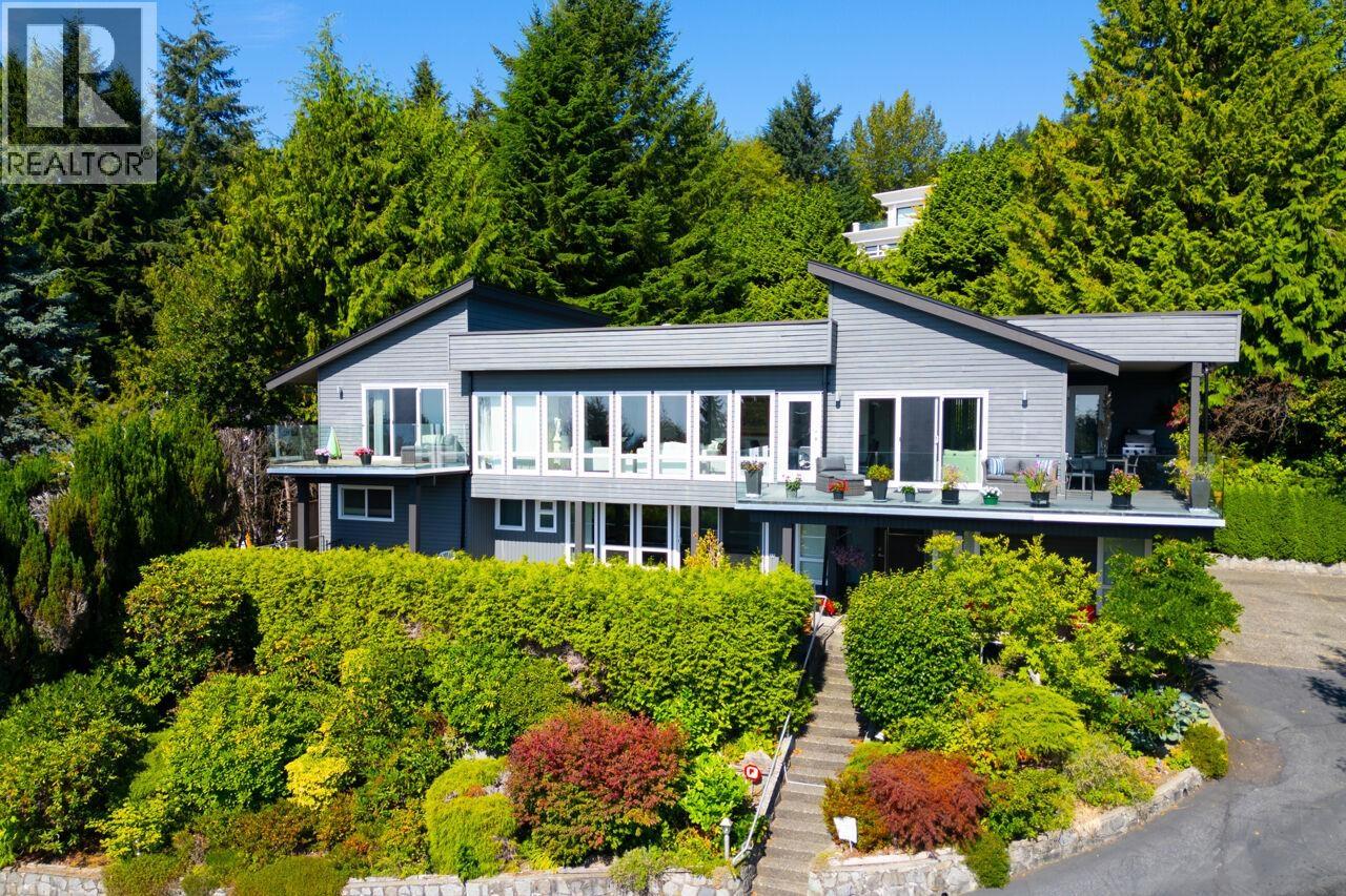 1135 Groveland Court, West Vancouver, British Columbia  V7S 1Z7 - Photo 3 - R3157910