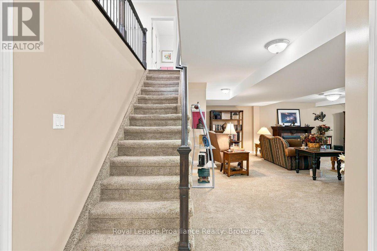 30 - 35 Heartwood Drive, Belleville, Ontario  K8P 5M2 - Photo 22 - X13707374