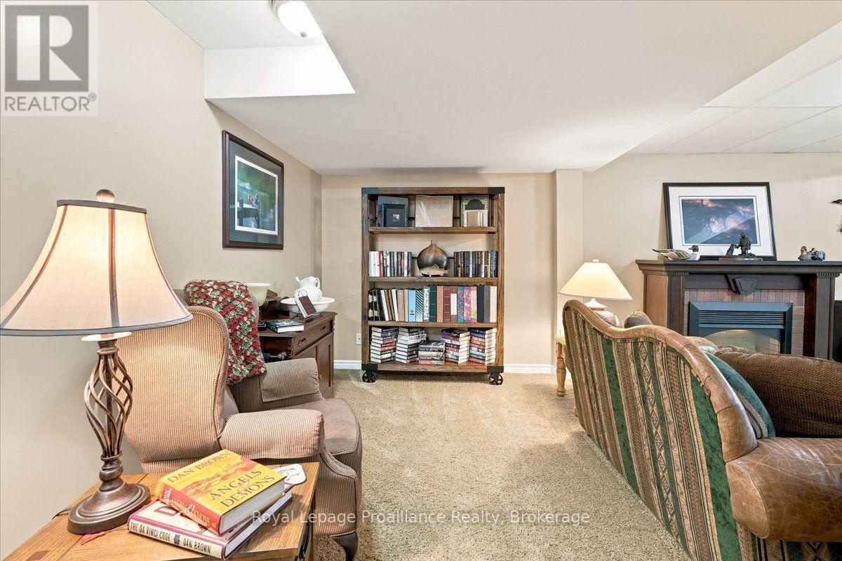 30 - 35 Heartwood Drive, Belleville, Ontario  K8P 5M2 - Photo 24 - X13707374