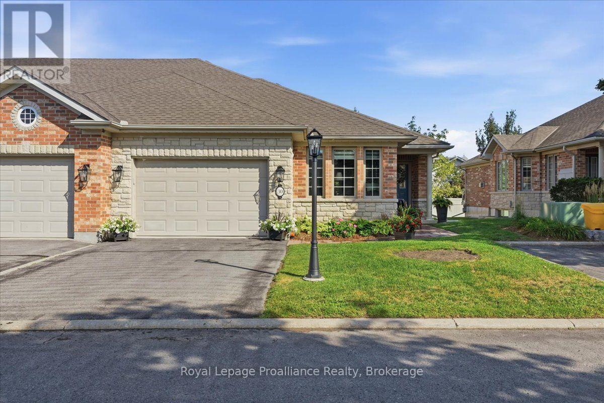30 - 35 Heartwood Drive, Belleville, Ontario  K8P 5M2 - Photo 3 - X13707374