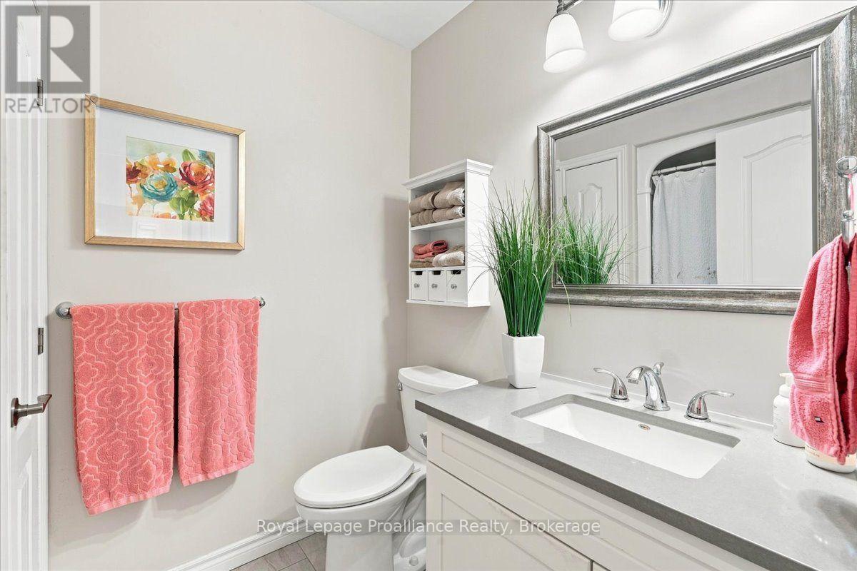 30 - 35 Heartwood Drive, Belleville, Ontario  K8P 5M2 - Photo 32 - X13707374