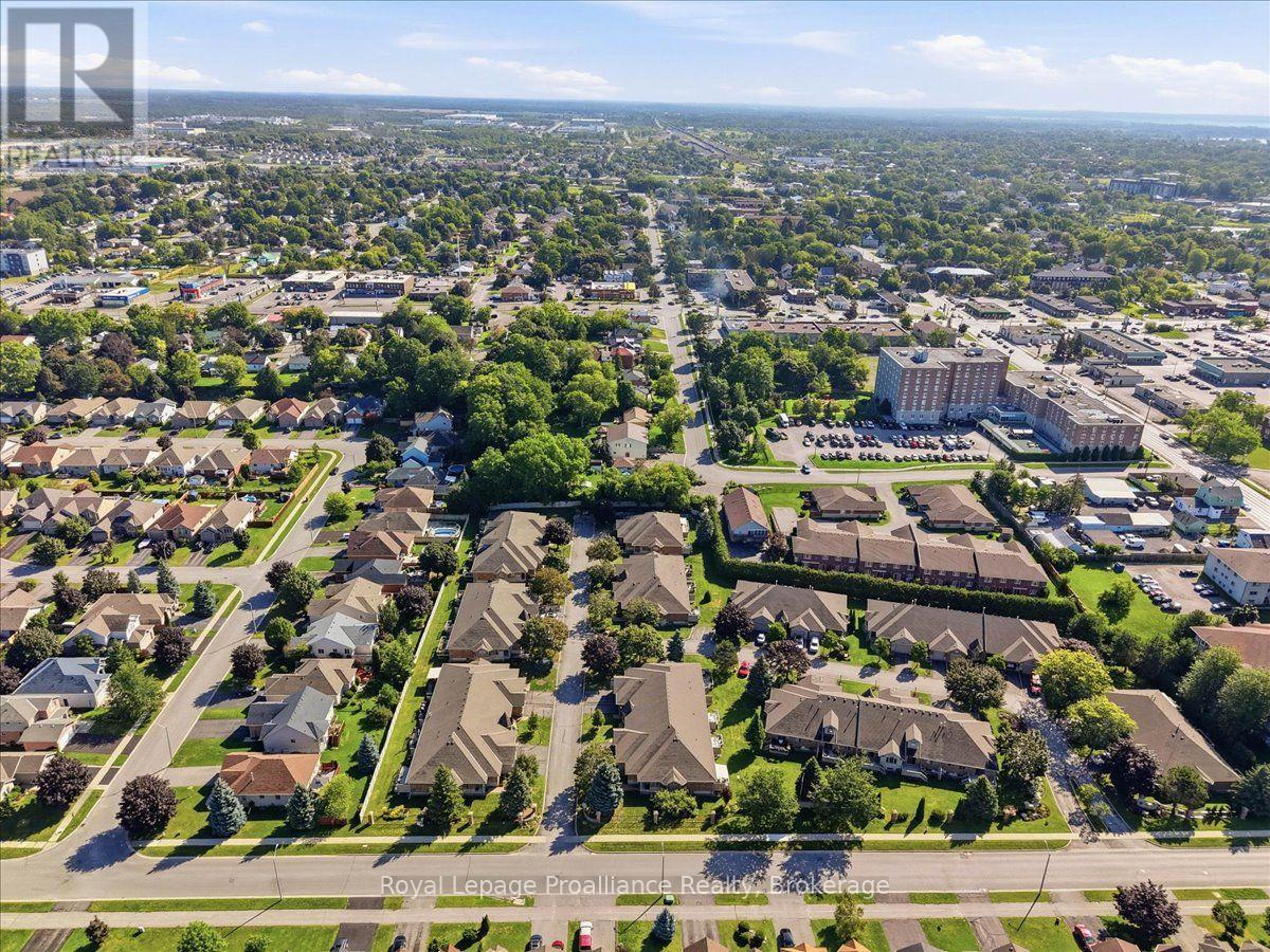 30 - 35 Heartwood Drive, Belleville, Ontario  K8P 5M2 - Photo 46 - X13707374