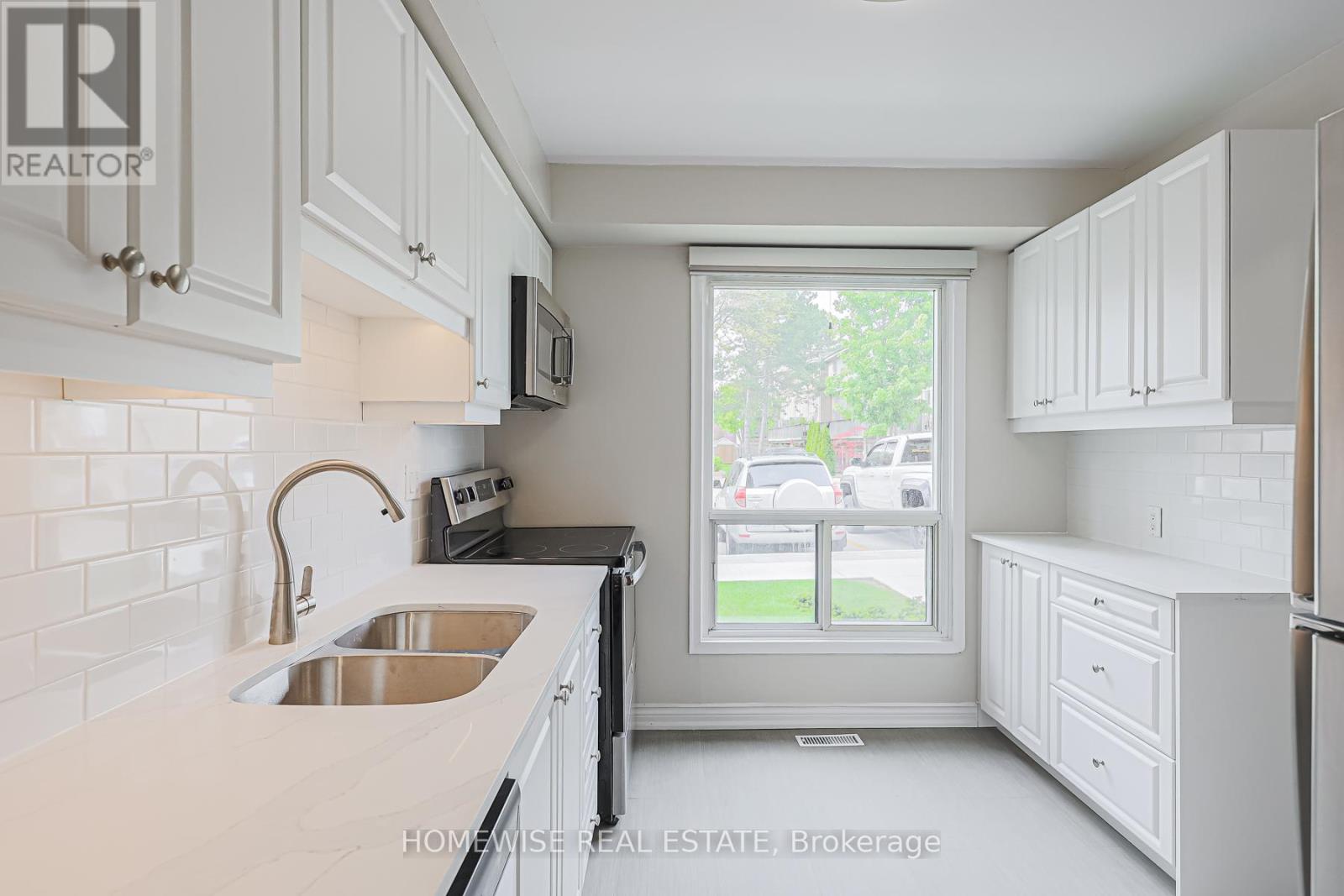25 - 560 Waverly Street N, Oshawa, Ontario  L1J 5Y4 - Photo 2 - E13707230