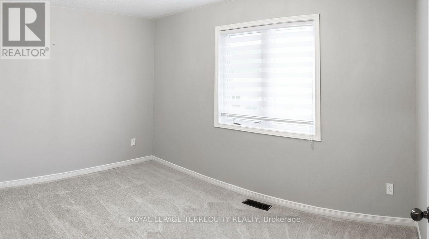 78 Sidney Rundle Avenue, Clarington, Ontario  L1C 0N9 - Photo 7 - E13707312