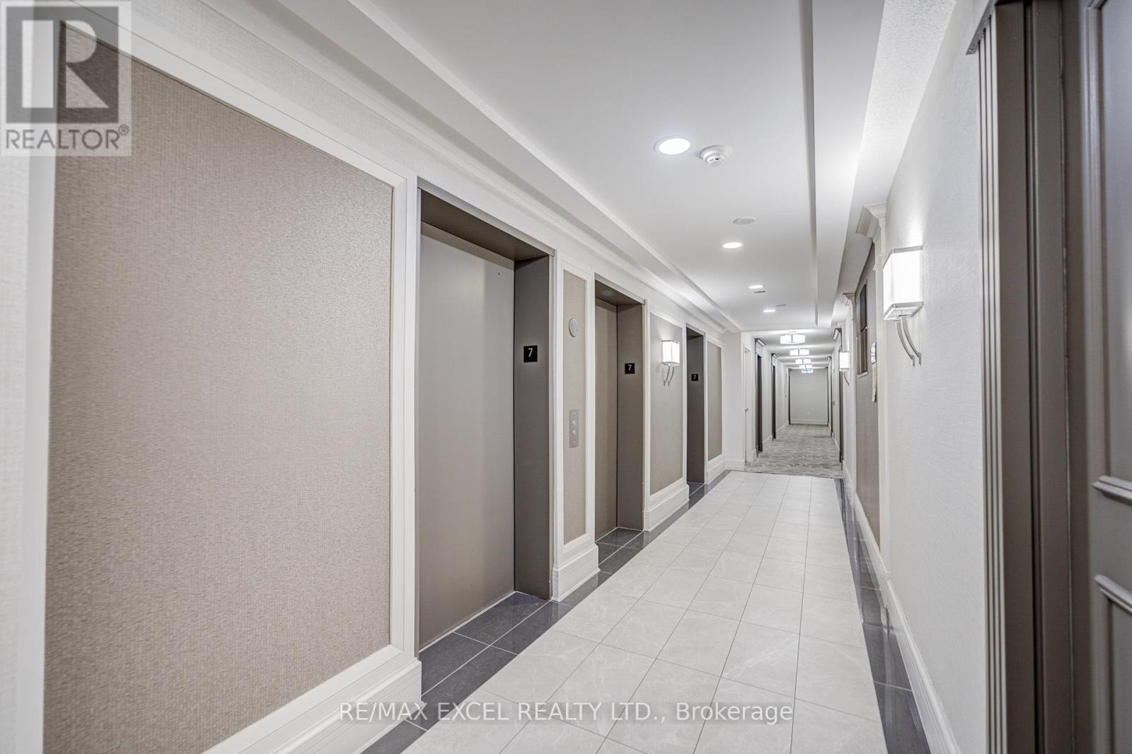 739 - 125 Omni Drive W, Toronto, Ontario  M1P 5A9 - Photo 4 - E13707360