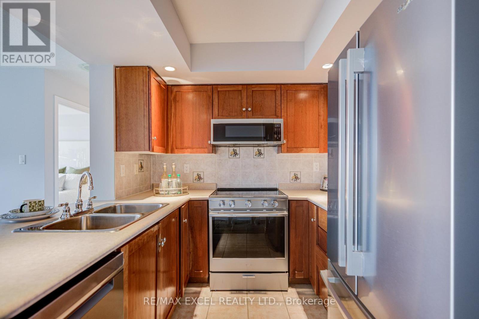 739 - 125 Omni Drive W, Toronto, Ontario  M1P 5A9 - Photo 8 - E13707360