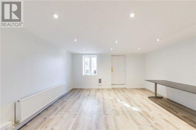 Lower - 22 Curzon Street, Toronto, Ontario M4M 3B4 - Photo 11 - E13707414