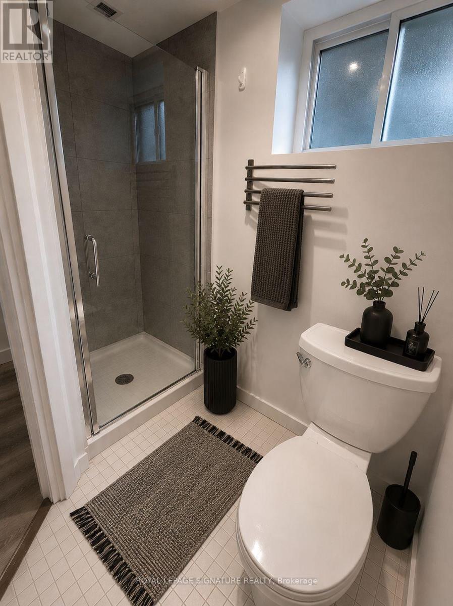 Lower - 22 Curzon Street, Toronto, Ontario M4M 3B4 - Photo 4 - E13707414