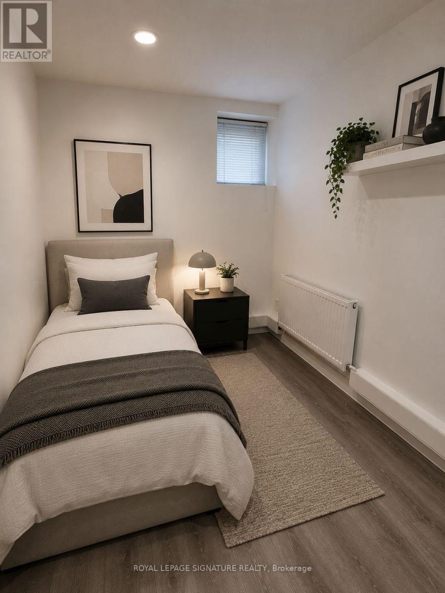 Lower - 22 Curzon Street, Toronto, Ontario M4M 3B4 - Photo 6 - E13707414