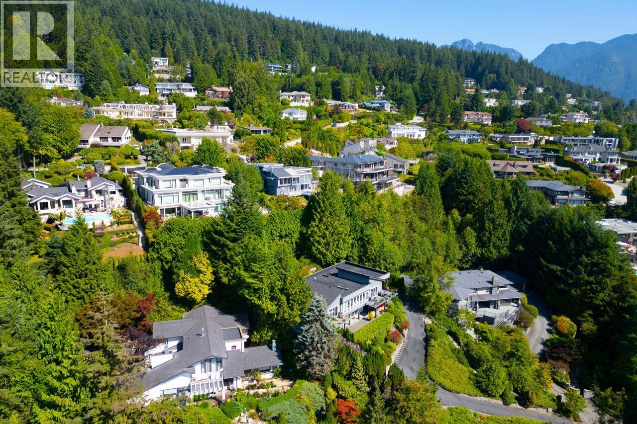 1135 Groveland Court, West Vancouver, British Columbia  V7S 1Z7 - Photo 38 - R3157910