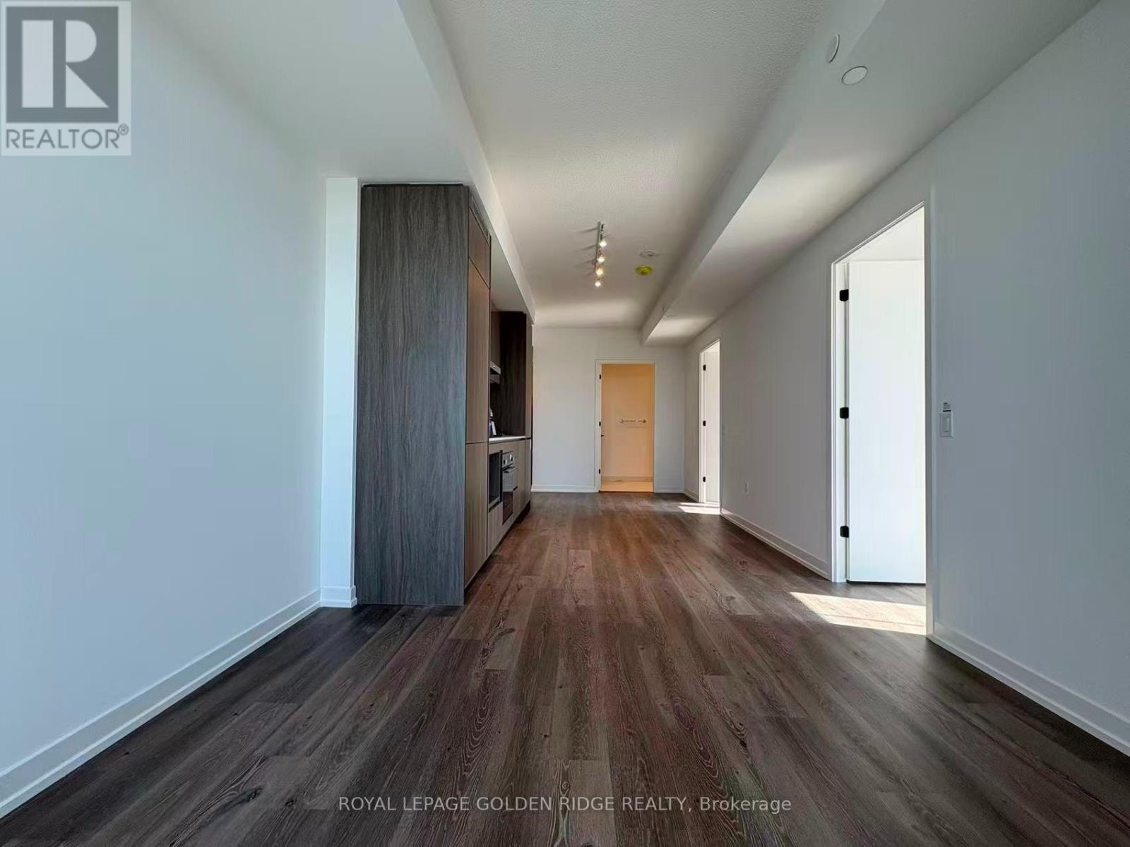 2510 - 28 Interchange Way, Vaughan, Ontario  L4K 5Z7 - Photo 4 - N13707236