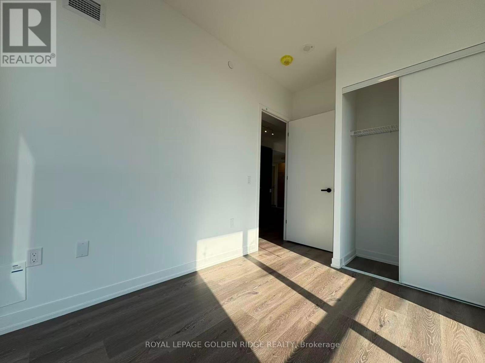 2510 - 28 Interchange Way, Vaughan, Ontario  L4K 5Z7 - Photo 6 - N13707236