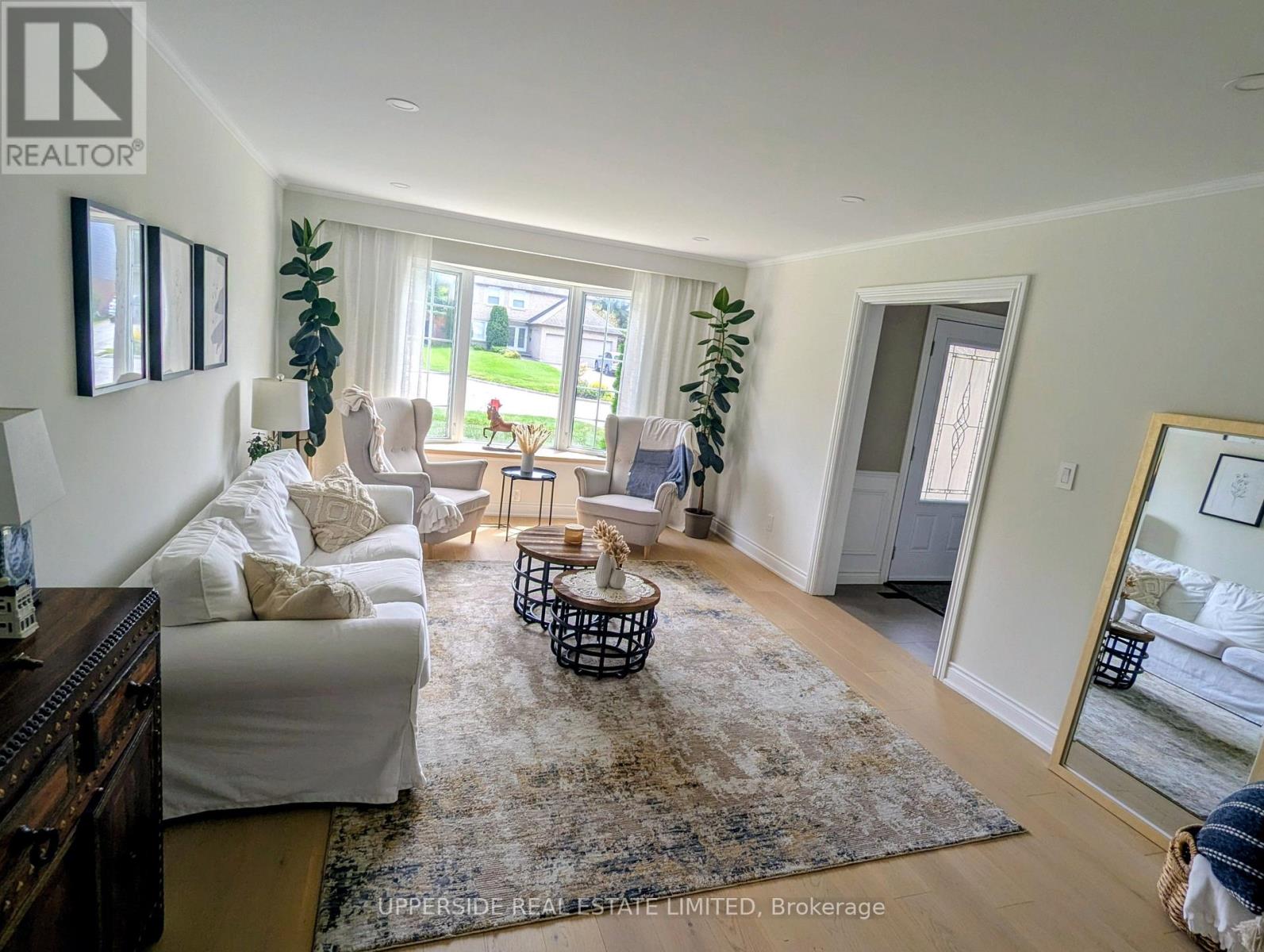 1055 Easthill Court, Newmarket, Ontario L3Y 5V4 - Photo 5 - N13707322