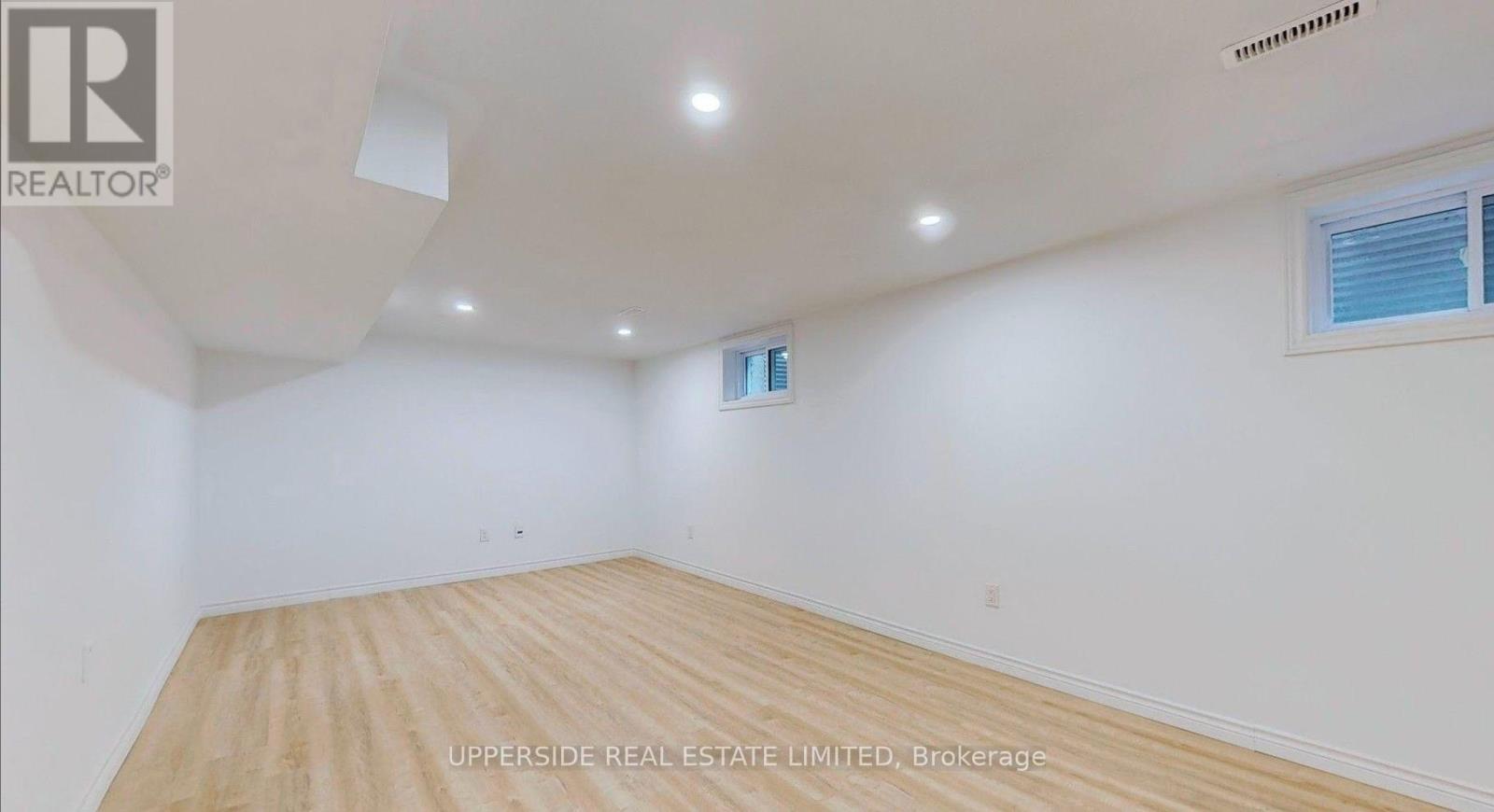 1055 Easthill Court, Newmarket, Ontario L3Y 5V4 - Photo 7 - N13707322