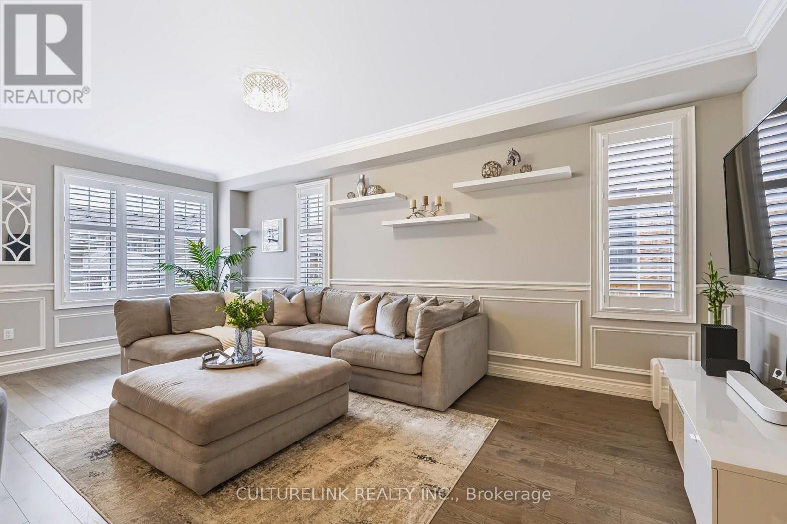 89 Sharonview Crescent, East Gwillimbury, Ontario L9N 0S5 - Photo 4 - N13707478