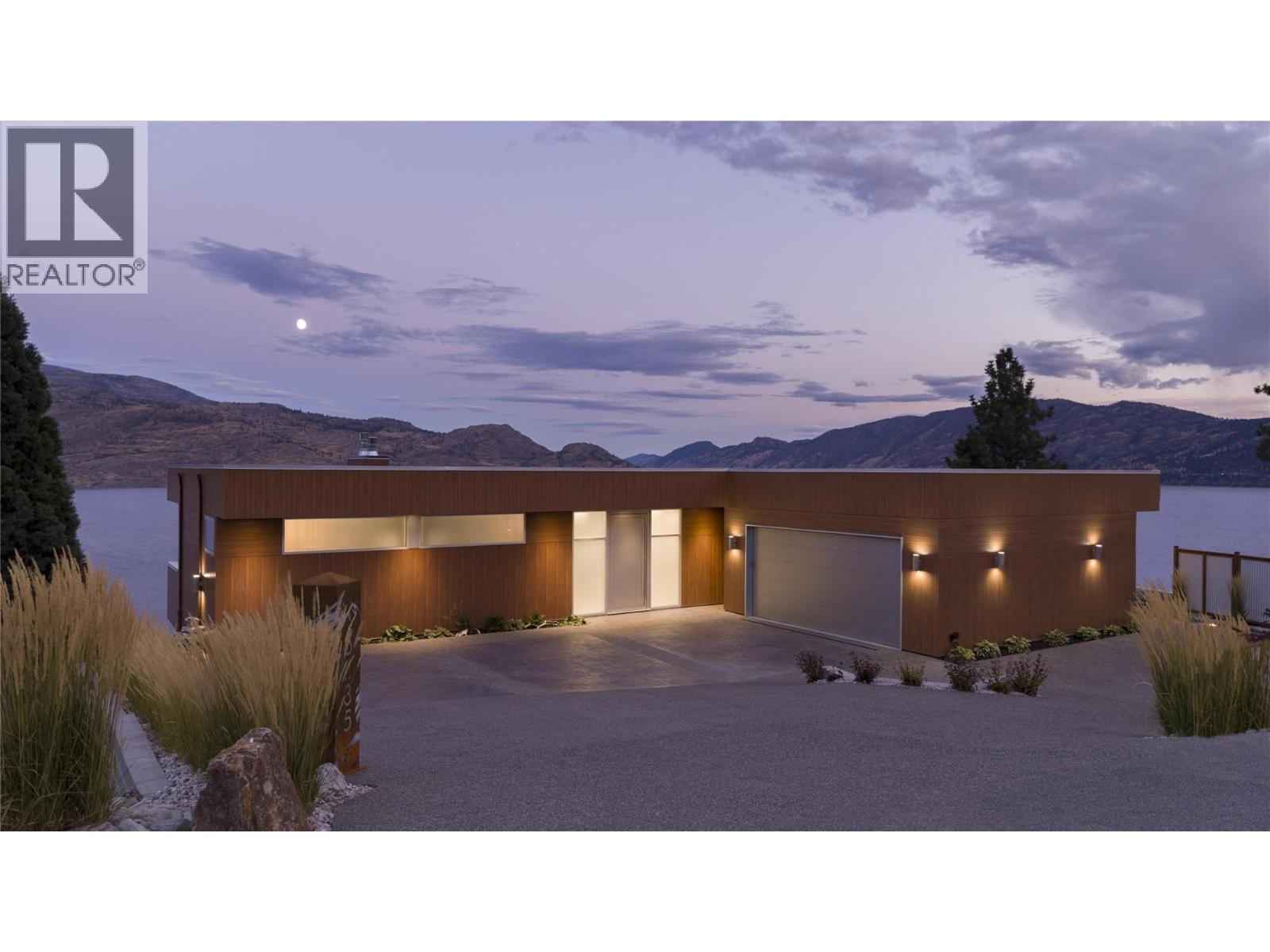 5835 Vicary Road, Peachland, British Columbia  V0H 1X4 - Photo 2 - 10397897