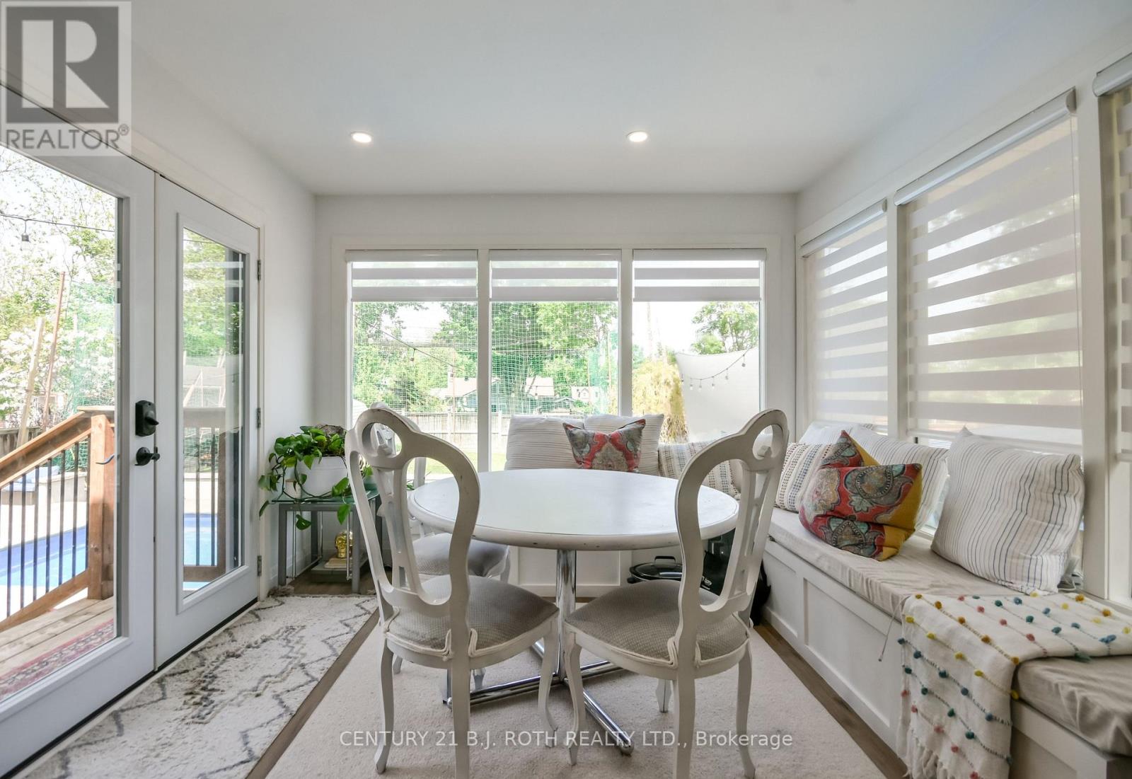 7 Wesley Street, Barrie, Ontario L4N 2A4 - Photo 17 - S13707316