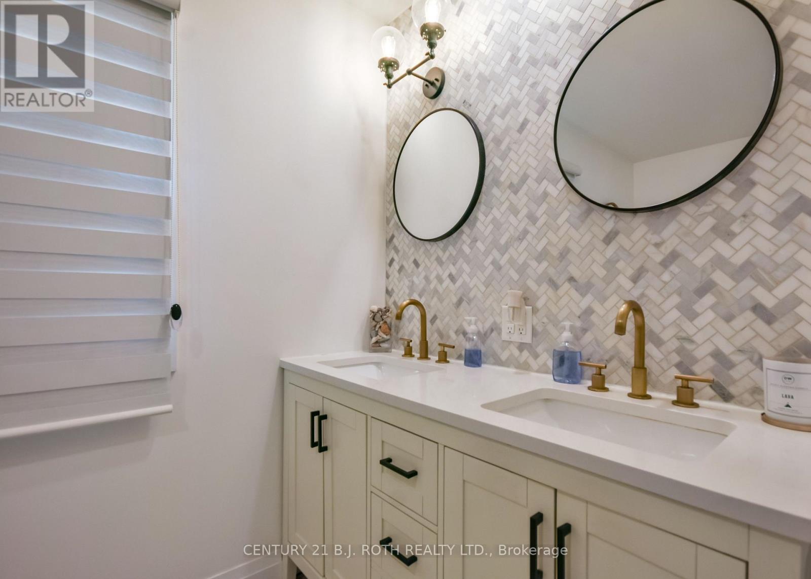 7 Wesley Street, Barrie, Ontario L4N 2A4 - Photo 24 - S13707316