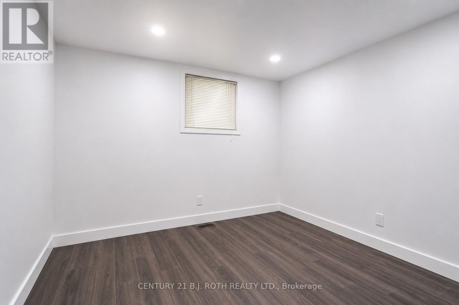 7 Wesley Street, Barrie, Ontario L4N 2A4 - Photo 32 - S13707316