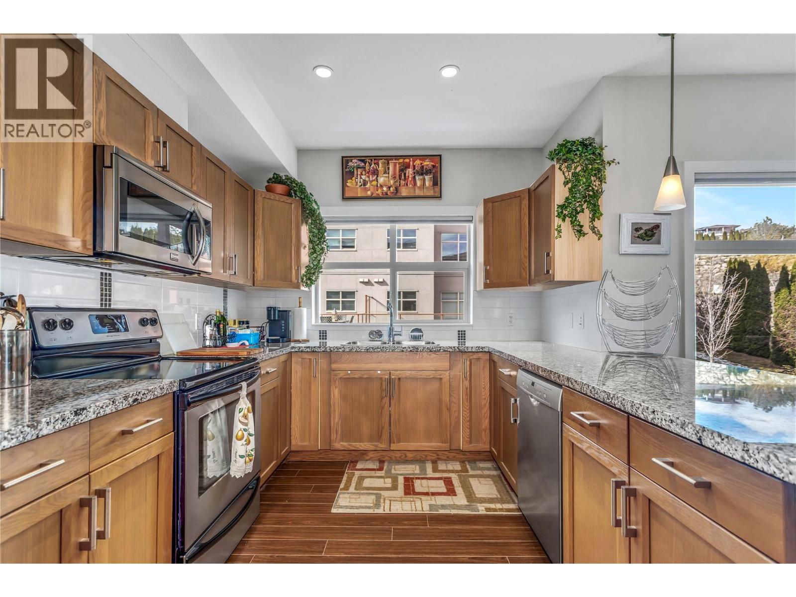 3205 Skyview Lane Unit# 409, West Kelowna, British Columbia  V4T 3J3 - Photo 3 - 10397998