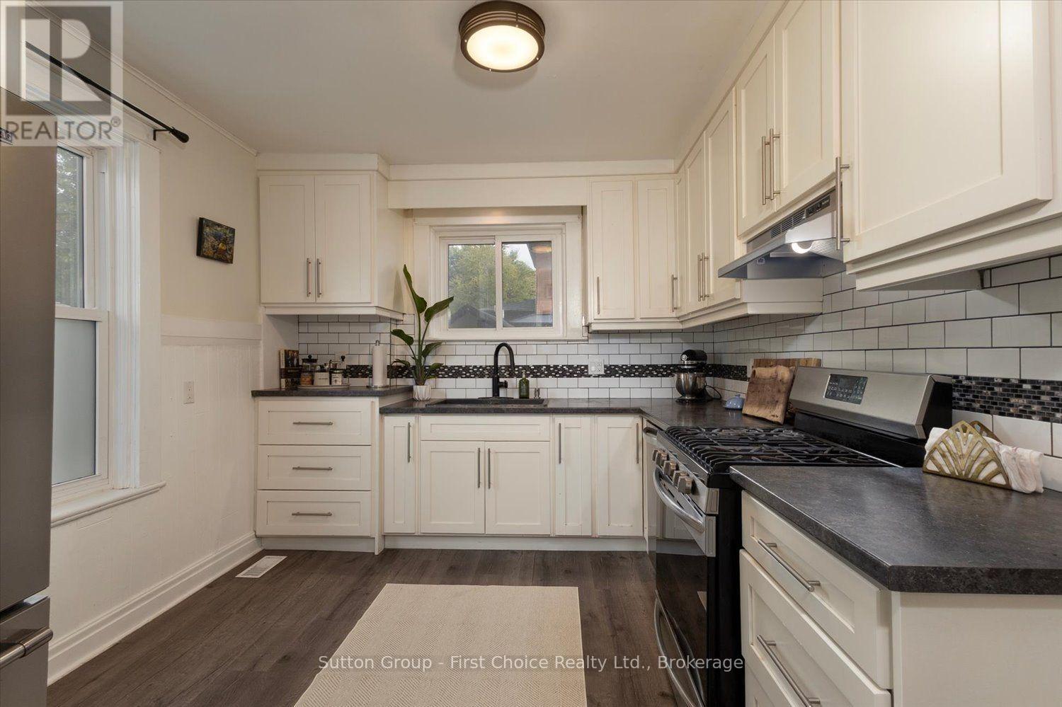 222 Brunswick Street, Stratford, Ontario  N5A 3M4 - Photo 8 - X13707036