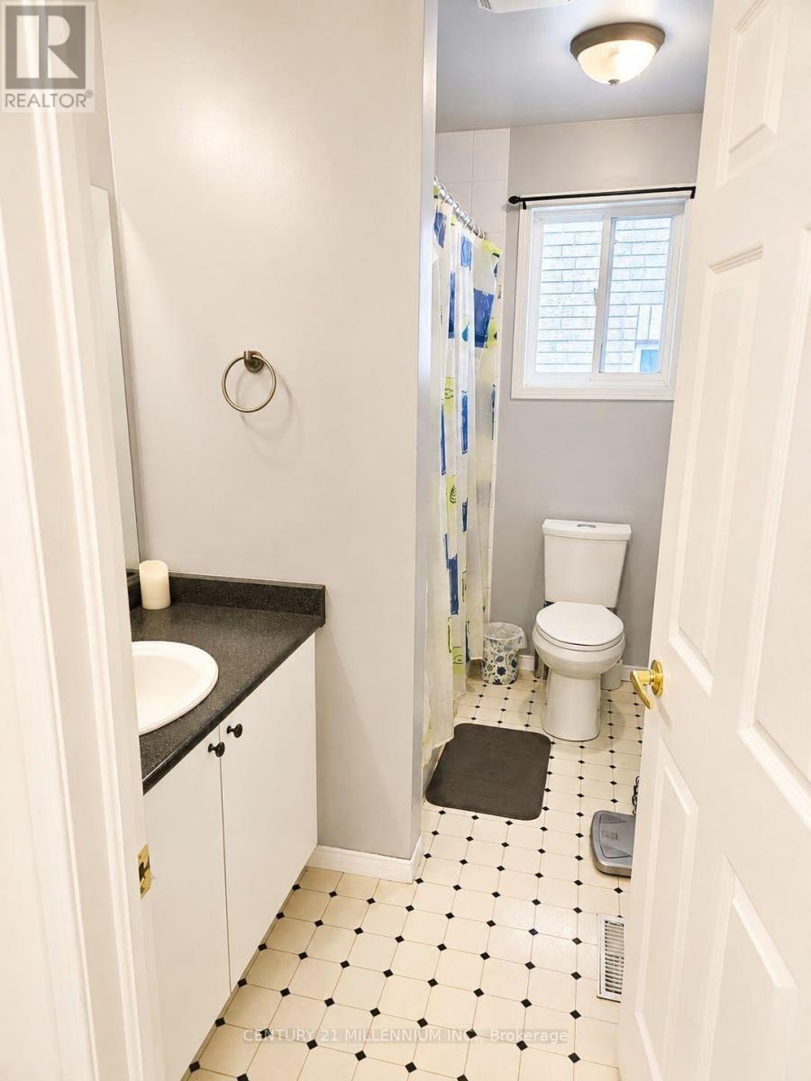 89 Masters Drive, Barrie, Ontario  L4M 6W8 - Photo 14 - S13706766