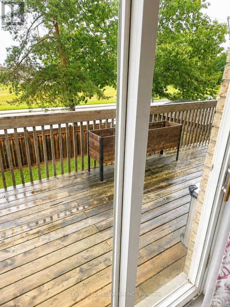 89 Masters Drive, Barrie, Ontario  L4M 6W8 - Photo 6 - S13706766