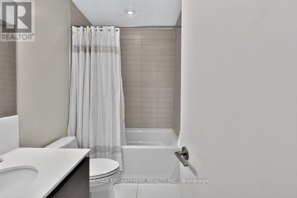 21 Godfreys Lane, Mississauga, Ontario  L5H 2T1 - Photo 25 - W13707246